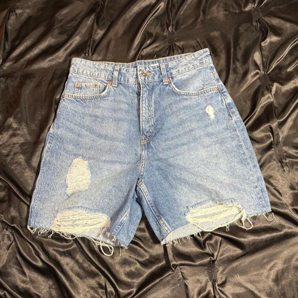 H&M blue denim shorts